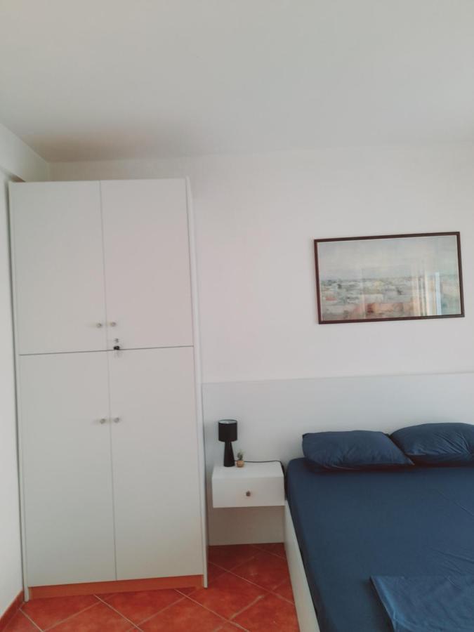 Seaside Deluxe Apartment ดูร์เรส ภายนอก รูปภาพ